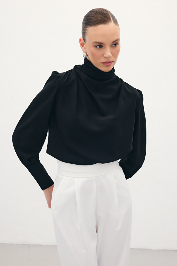 Drape Detaylı Bluz - Siyah - 3