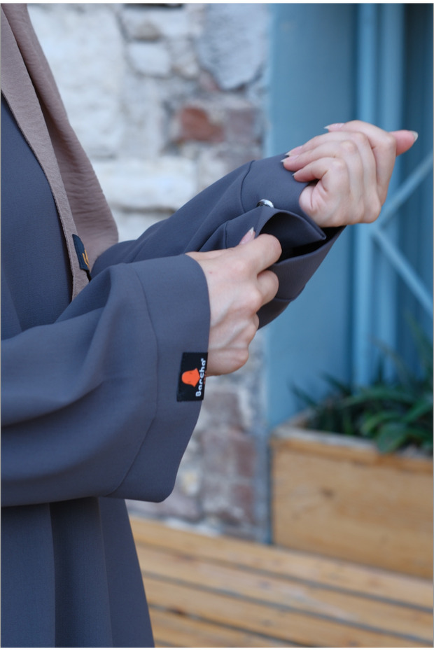 Ajman Elbise Ferace - 8