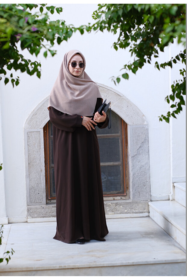 Ajman Elbise Ferace - 5