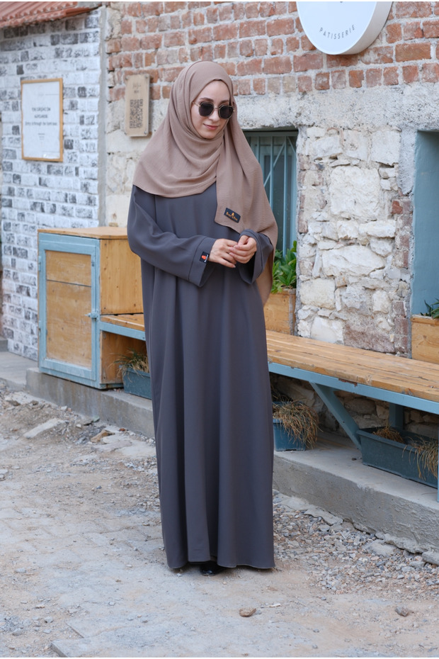 Ajman Elbise Ferace - 2