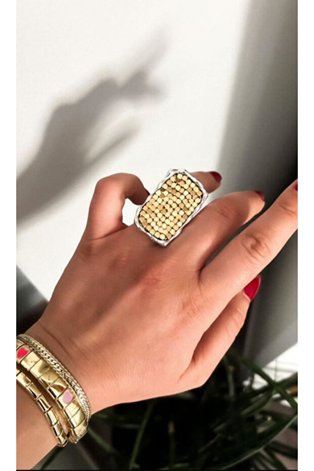 New Season Za Ring