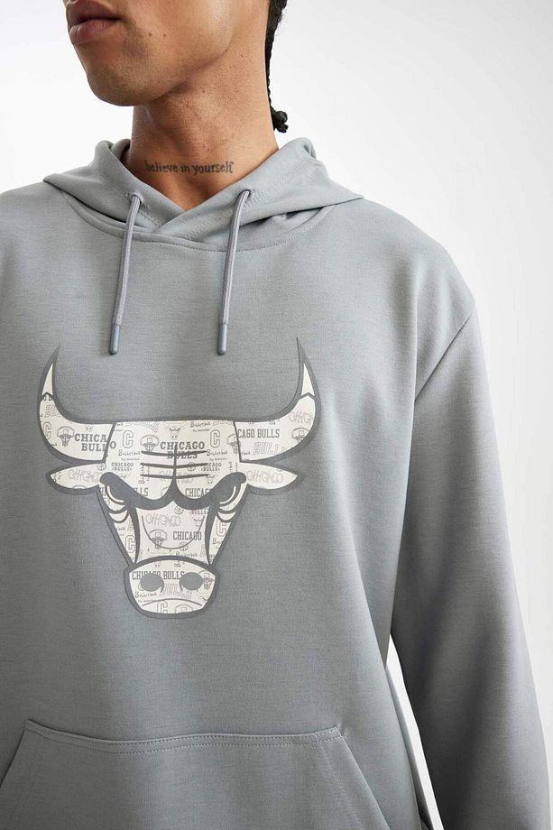 DeFactoFit NBA Chicago Bulls Standart Fit Kapüşonlu Skuba Dalgıç Kumaş Sweatshirt D2568AX24AU - 5