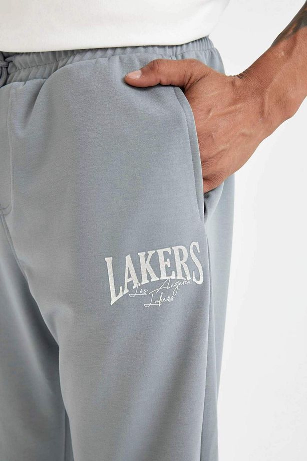 DeFactoFit Jogger Eşofman Altı NBA Los Angeles Lakers Standart Fit Skuba Dalgıç Kumaş Cepli Düz Paça - 5