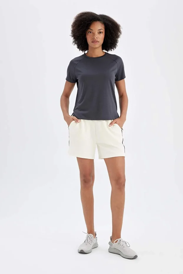 DeFactoFit Standart Fit Sporcu Kısa Paça Modal Şort D1279AX24HS - 4