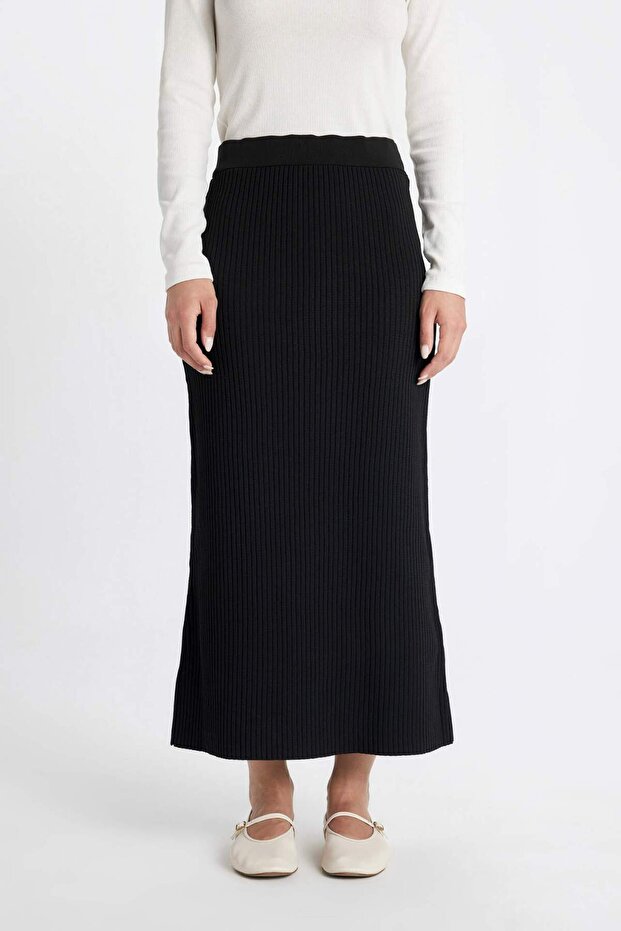 Regular Fit Basic Düz Maxi Siyah Triko Etek A1314AX24AU - 4