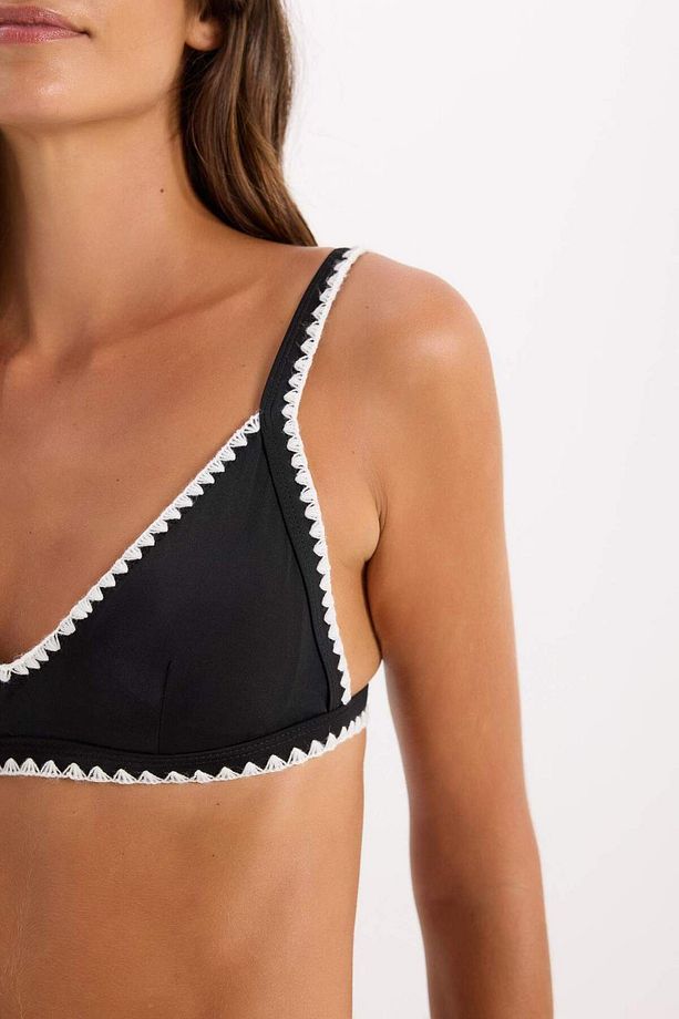 Regular Fit Nakışlı Bikini Üstü-Fall in Love C3202AX24HS - 4