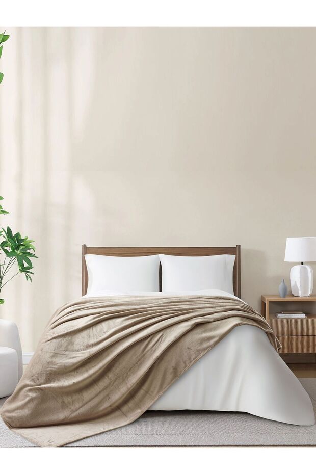 Single Size Fleece Blanket 170x210 cm, Soft & Cozy, 350 GSM, Ideal for Bed & Sofa