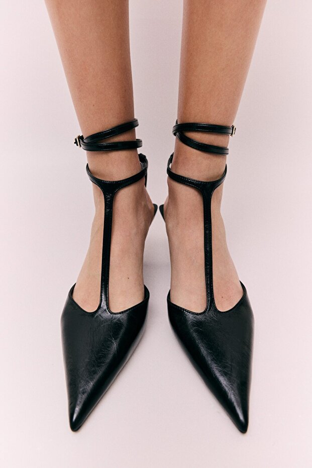 Topuklu ve Şeritli Sandalet - 1