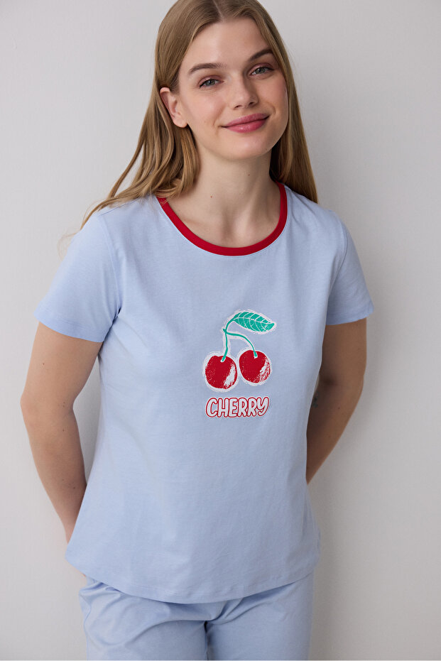 طقم بيجامة بنطلون الكرز باللون الأزرق الفاتح - 2