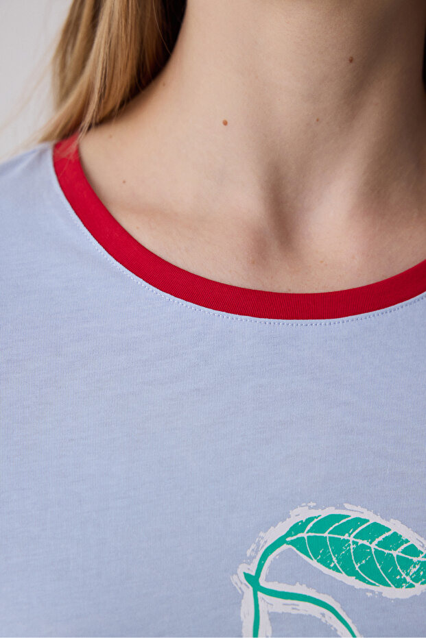 طقم بيجامة بنطلون الكرز باللون الأزرق الفاتح - 3