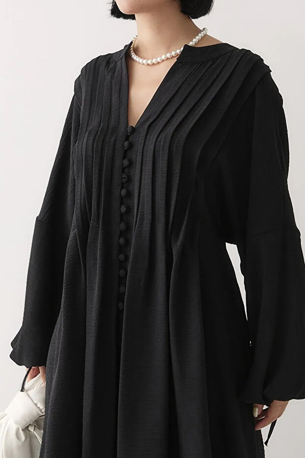 بدلة أيروبين سوداء برباط وأكمام مضلعة - 6