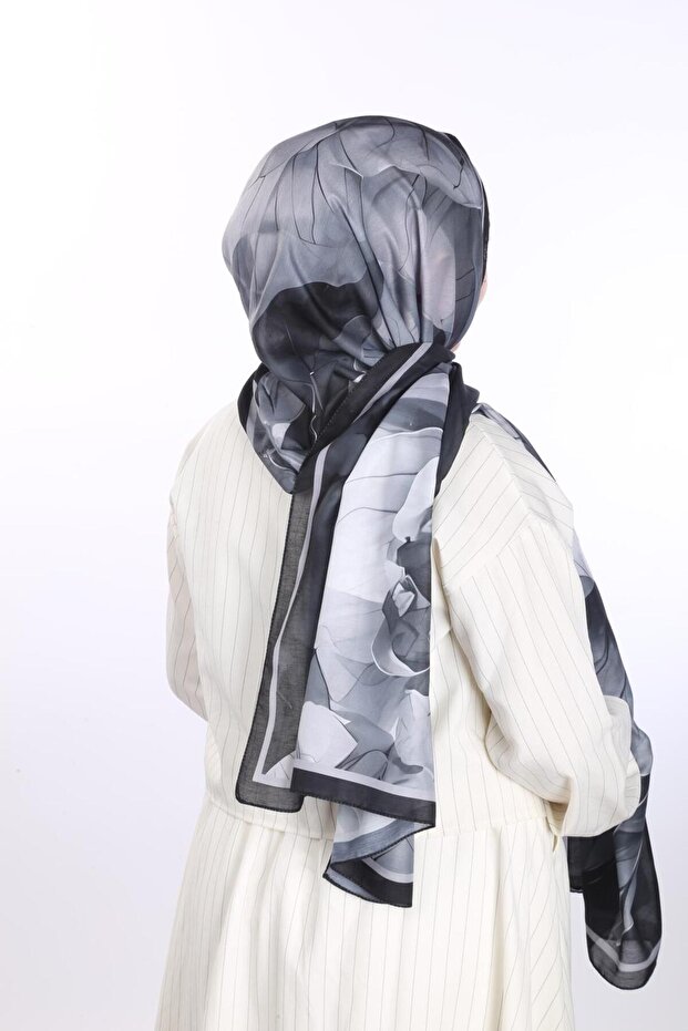 شال منقوش بأوراق الشجر باللون الأسود والرمادي - دي لونا - 8