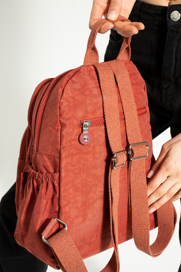 حقيبة ظهر من القماش المجعد - 3