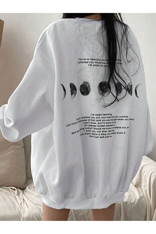 سترة شتوية سميكة من Moon Phases Afraid - رقبة شتوية سميكة كبيرة الحجم مطبوعة باللون الأبيض