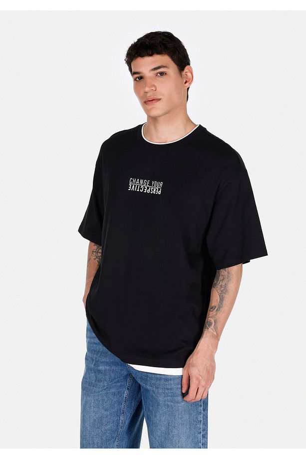 Oversize Fit Pamuklu Yuvarlak Yaka Düz Erkek Siyah Kısa Kol Tişört - 1