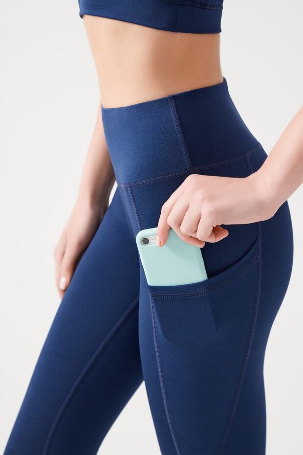 Damskie granatowe legginsy Capri z wysokim stanem i podwójną kieszenią pod kolanami Capri - 3