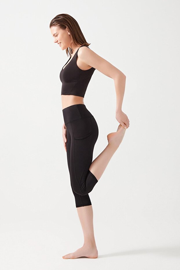 Damskie czarne legginsy Capri z wysokim stanem i podwójną kieszenią poniżej kolan Capri - 2