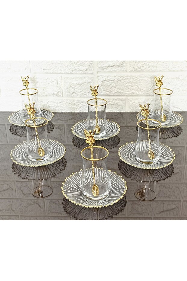 18 Piece Tea Set - 6 Cups, 6 Plates, 6 Japanese Spoons & Eva Tea Cup & Gold Detail