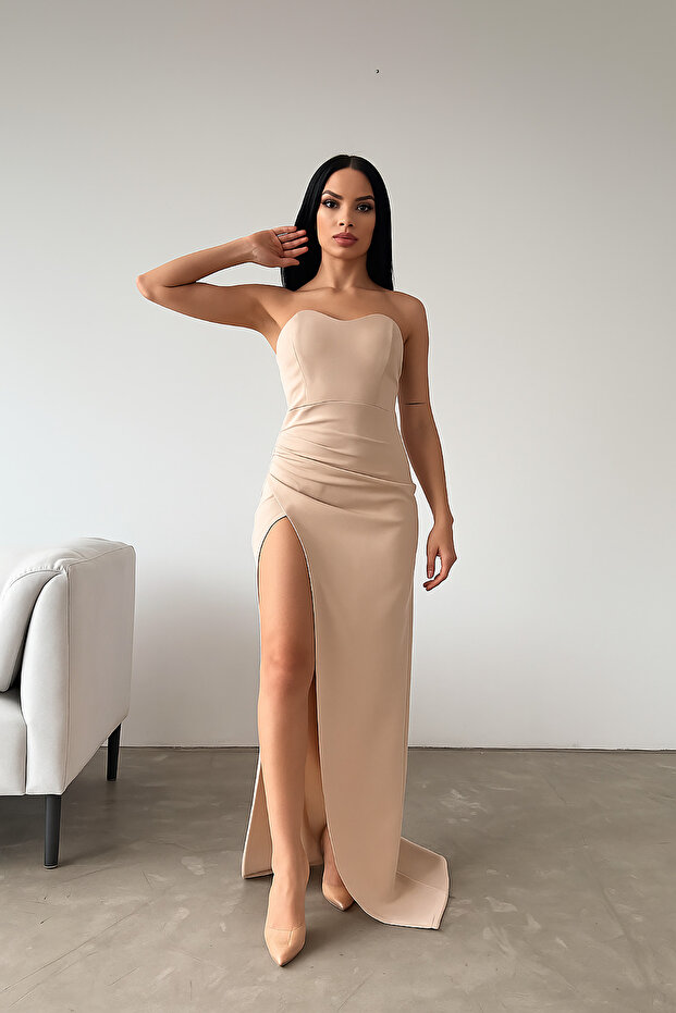 Bej Kalp Yaka Derin Yırtmaç Detaylı Scuba Kumaş Elbise - 1