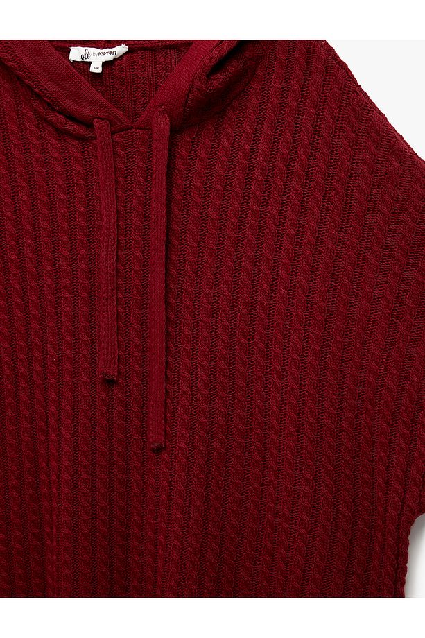 Geniş Kısa Kollu Kapüşonlu Saç Örgüsü Dokulu Triko Oversize Panço - 3