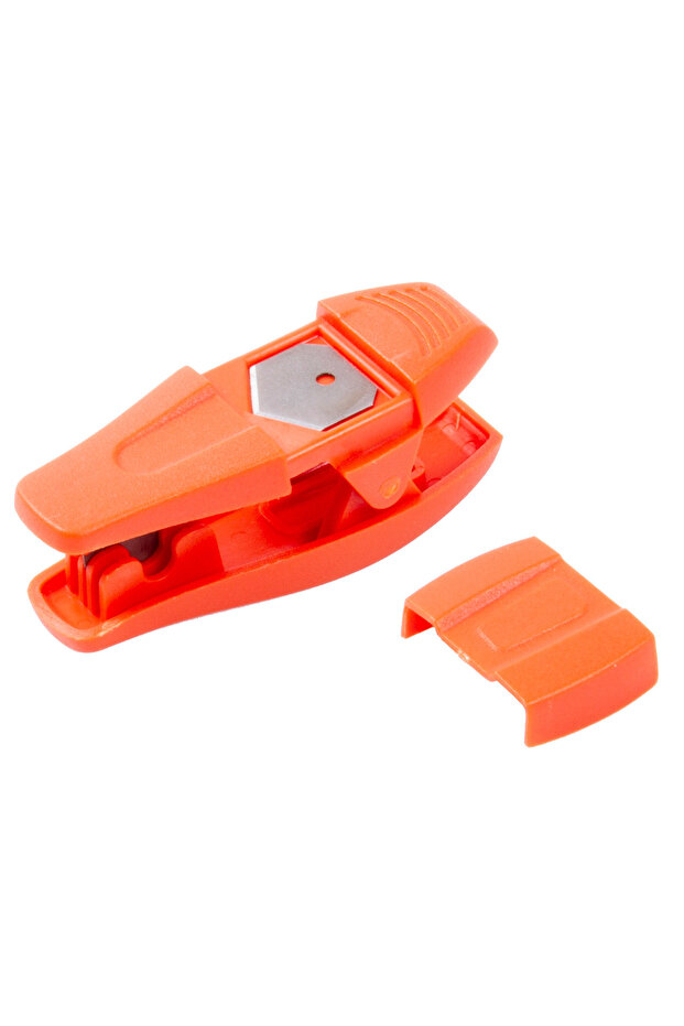 Durable plastic hydraulic pipe cutting tool. - 7