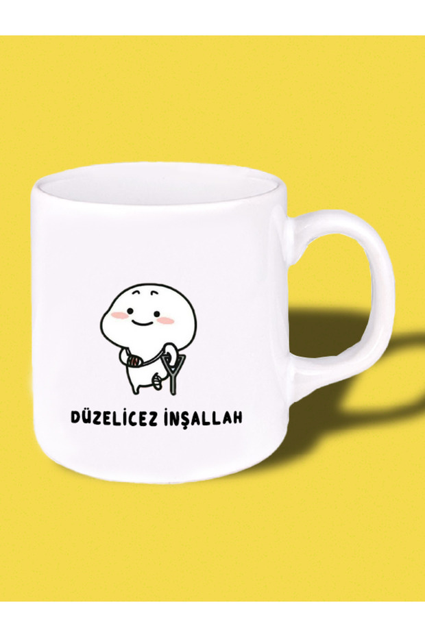 كوب مطبوع عليه Düzelicez Inshallah