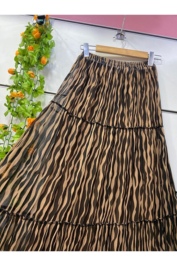 Chiffon Skirt with Patterned Lining - 3