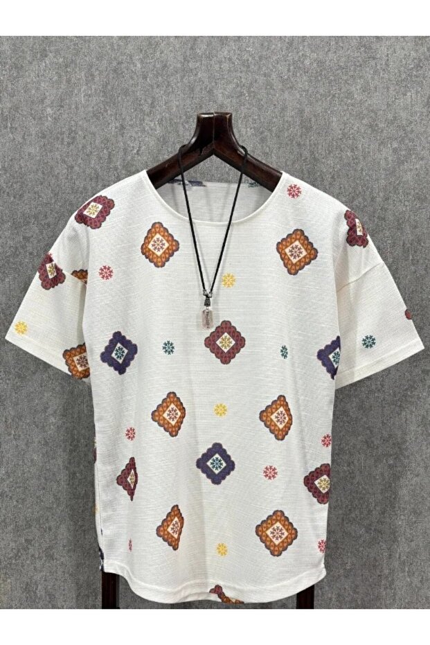 تيشيرت بوهيمي منقوش كبير الحجم - 1