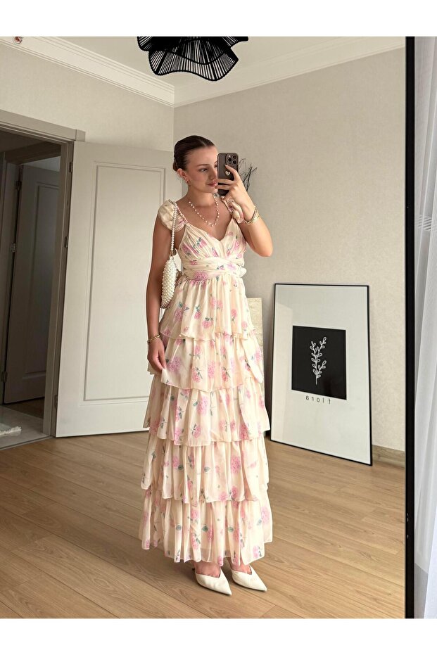 Sırt Dekolteli Beyaz Elbise - 7