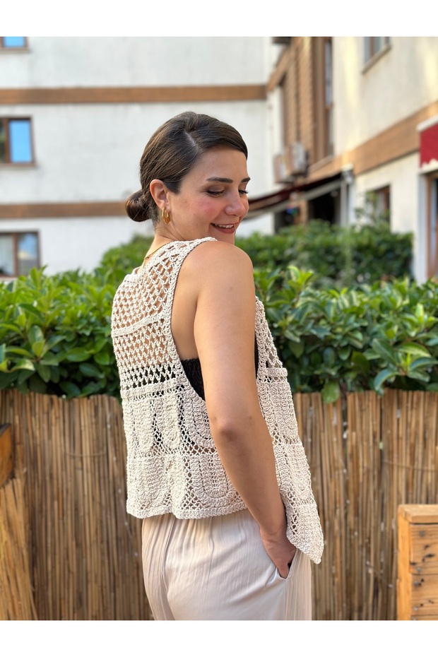 Bej Kadın Kolsuz Örme Yelek - 4