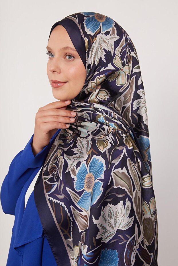 Floral Pattern Indian Silk Shawl