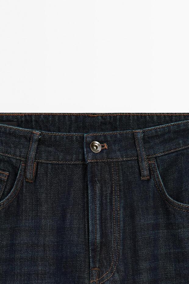 Tapered fit jean - 6