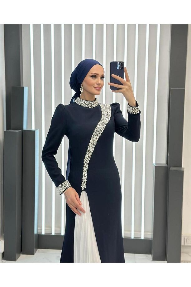 Taş İşlemeli Hakim Yaka 1.Kalite Astarlı Suzana Kumaş Siyah Uzun Abiye Tesettür Elbise - 2