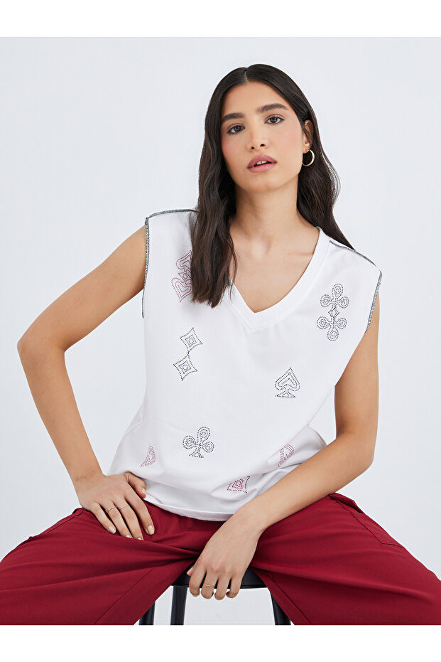 Graphic Print V Neck T-Shirt with Overlock Seam