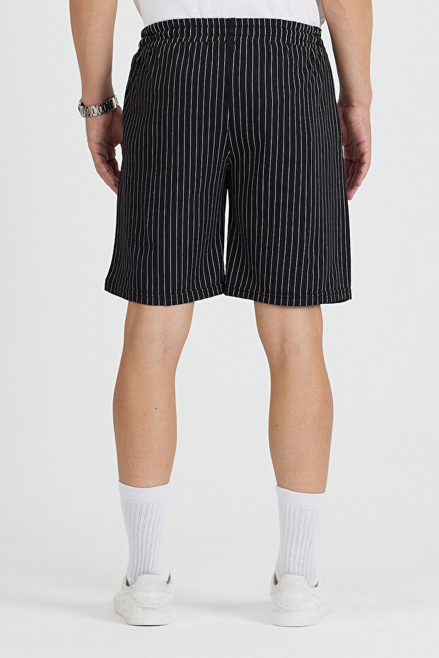 شورت أساسي ملون مخطط للجنسين - 4