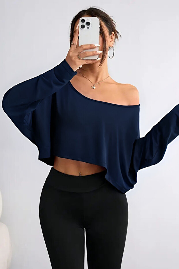 Navy Blue Women's Off Shoulder Boat Neck Oversize Long Sleeve Crop T-Shirt