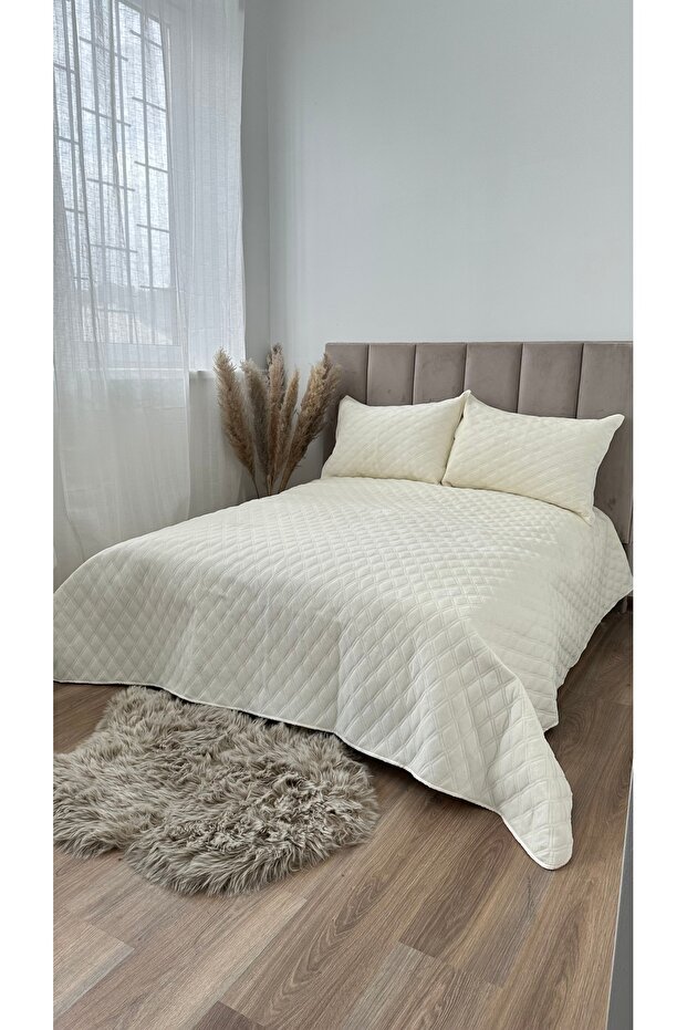 Double Bed Sheet Set 3-piece - 1