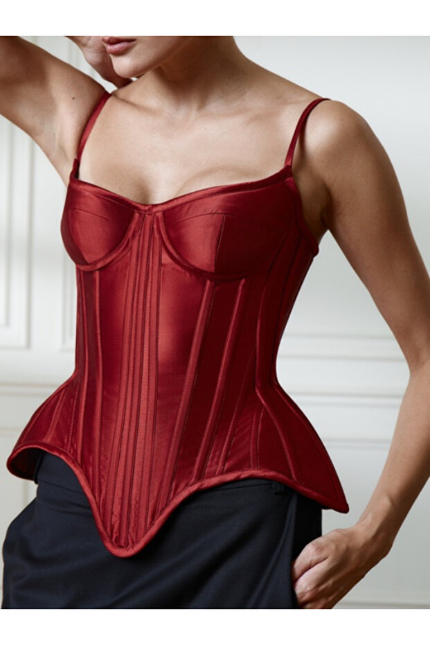 Amour Red Korse - 1