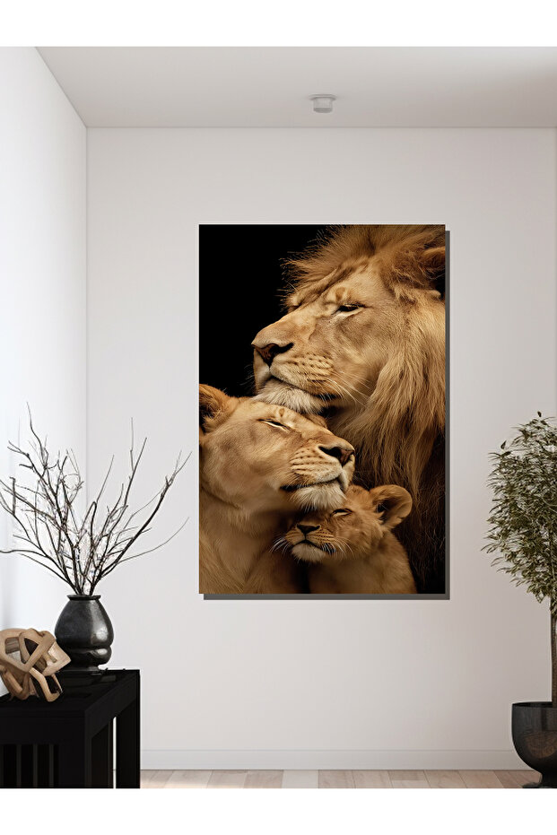 ASLAN AİLESİ BASKILI KANVAS TABLO - 4