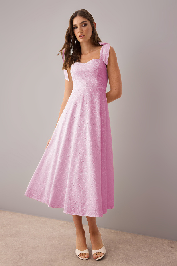 Pembe Brode Eteği Belden Açılan Düz Maxi Dokuma Elbise  TWOSS25EL00863 - 2