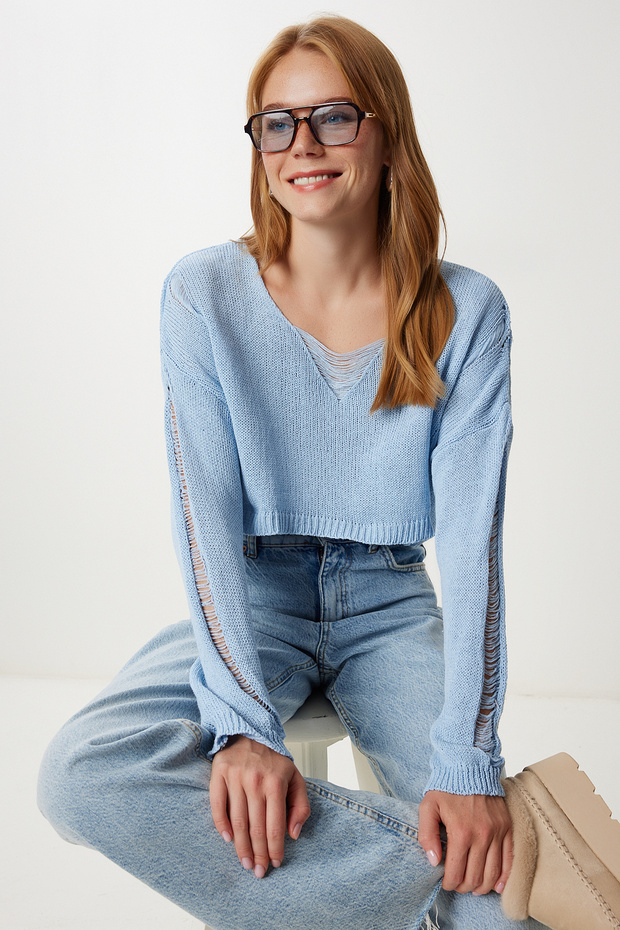 Women's Sky Blue Ripped Detailed Crop Knitwear Sweater Ki̇00148