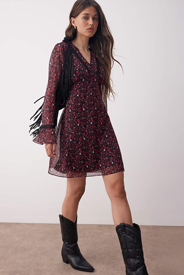 Bordo Çiçekli Aksesuar Detaylı Kısa / Mini Astarlı Şifon Dokuma Elbise TWOAW26EL00084 - 6