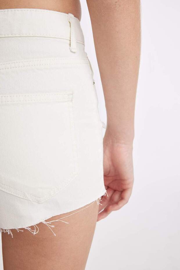 Yüksek Bel Kesik Uçlu Paça Jean Şort C0667AX24HS - 6