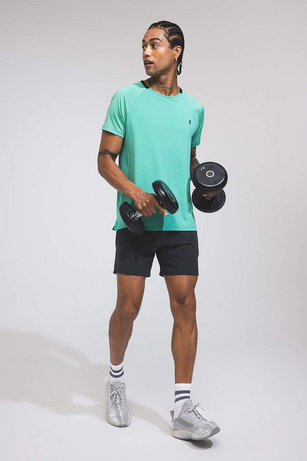 DeFactoFit Slim Fit Dar Kesim Sporcu Dokuma Şort C2832AX24SM - 2