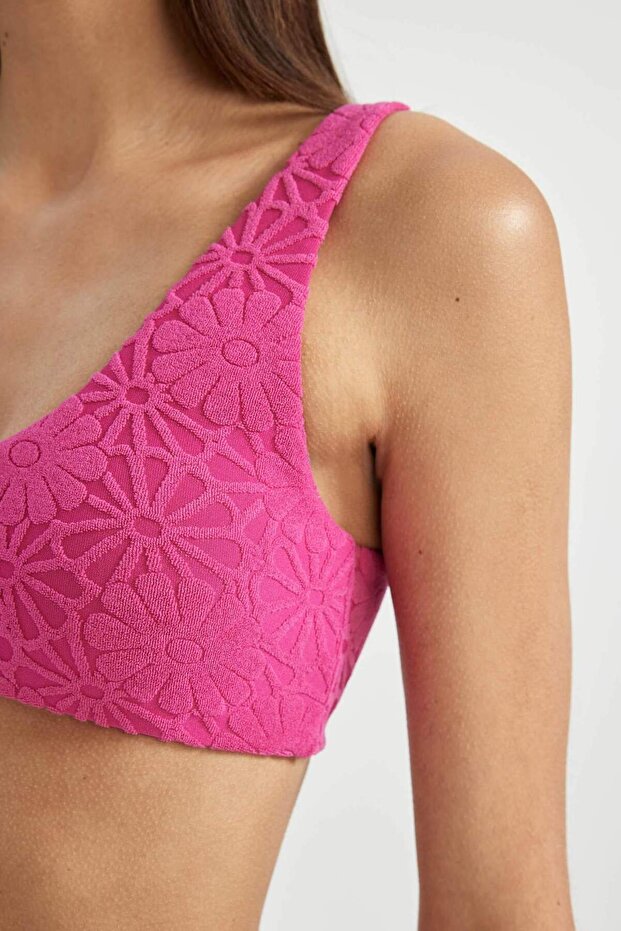 Regular Fit Çiçekli Jakarlı Bikini Üstü-Fall in Love B6901AX24SM - 6