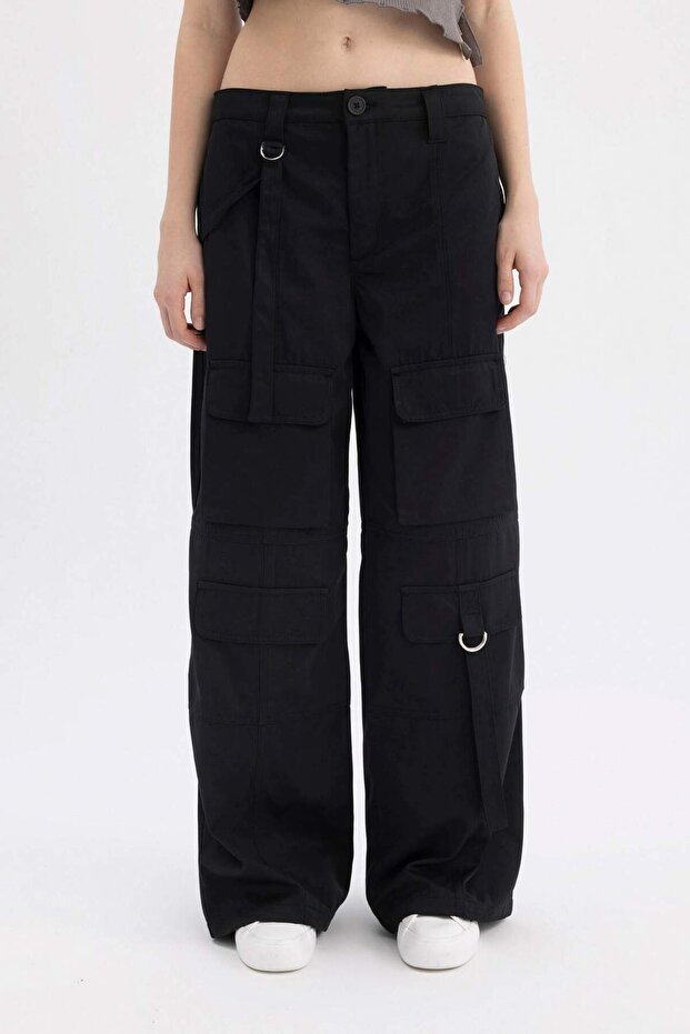 Coool Wide Leg Wide Leg Pants Cargo Pocket Basic Straight Regular Waist C4710Ax24Sp