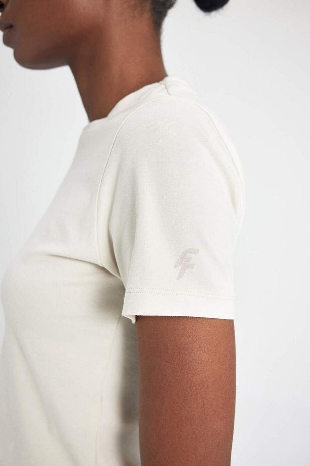 DeFactoFit Crop Bisiklet Yaka Sporcu Basic Düz Kısa Kollu Tişört A2430AX24SP - 8