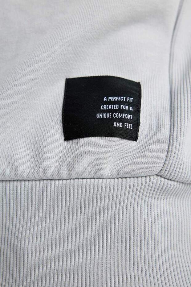 Gri Regular Fit Bisiklet Yaka Dokuma Etiketli Basic Düz Sweatshirt A5281AX23AU - 5
