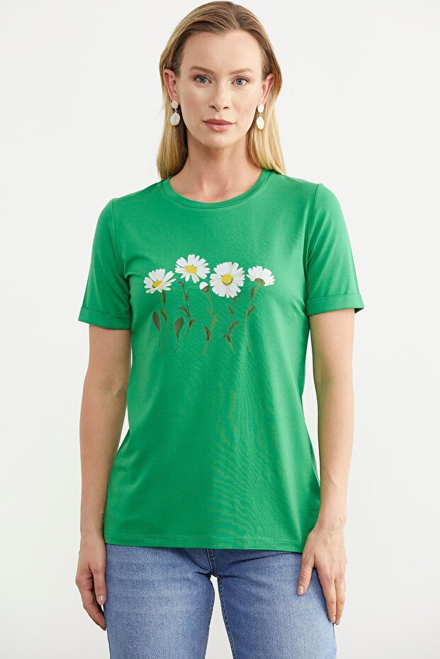 تي شيرت أخضر أساسي بطبعة ديزي - 3