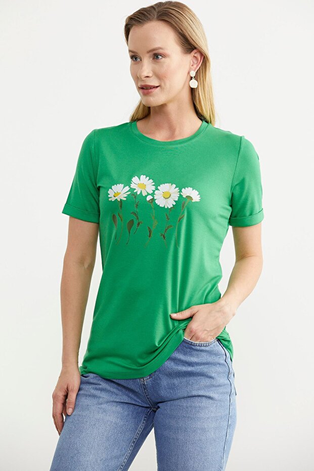 تي شيرت أخضر أساسي بطبعة ديزي - 2